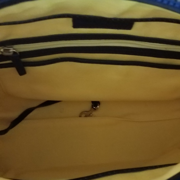 Dooney & Bourke Large Canvass Bag - Picture 7 of 8